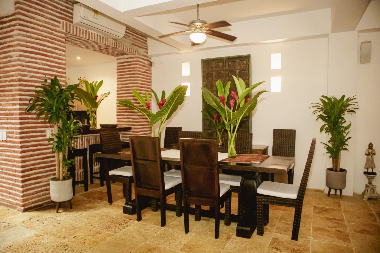 Casa del Hobo colonial villa in Walled City Full Photo 9